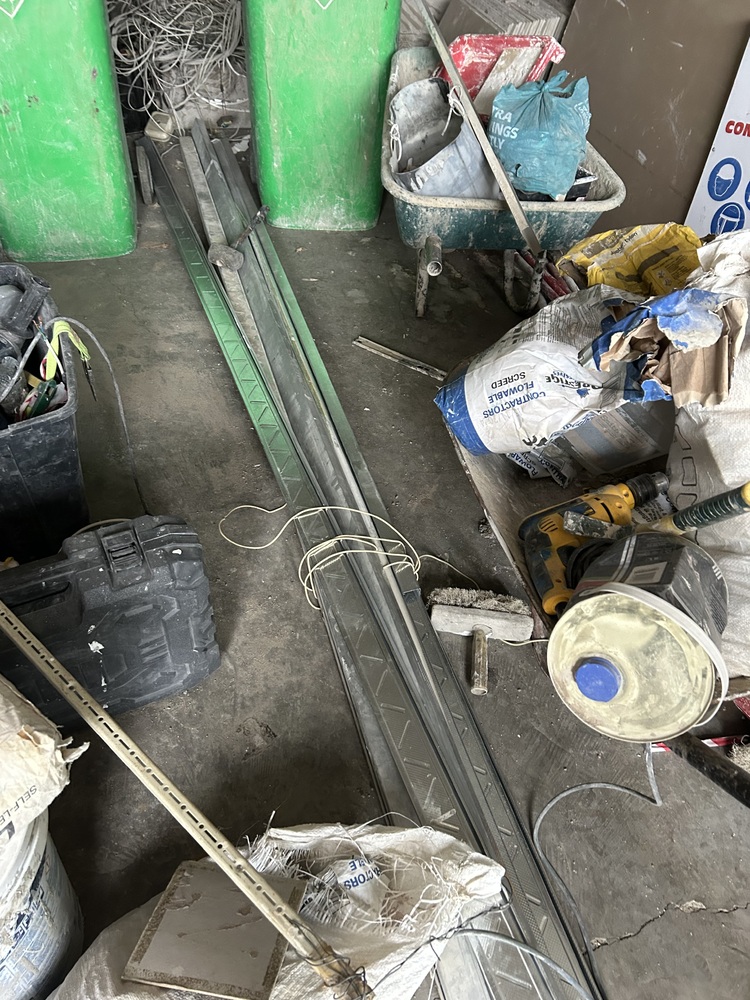 Rent-A-Store Midrand Self storage facility auction IB-9975