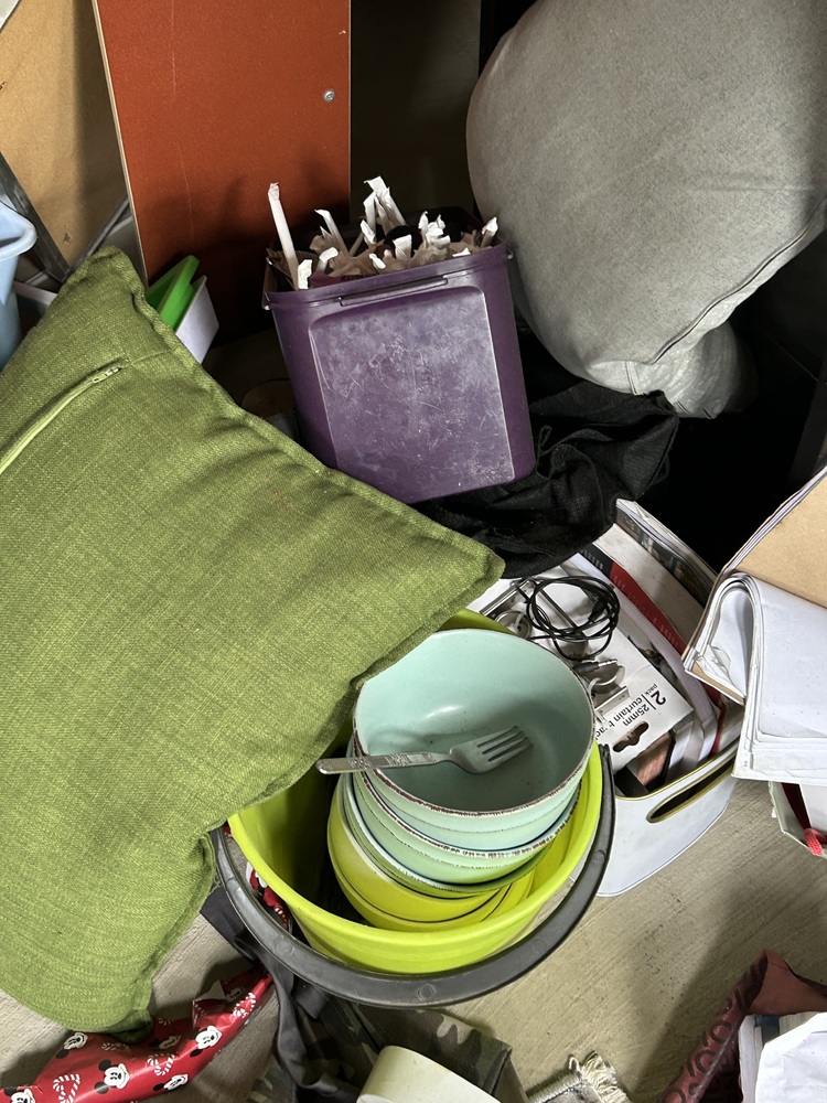 Rent-A-Store Midrand Self storage unit auction IB-9542