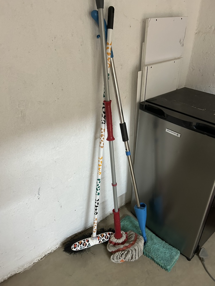 Rent-A-Store Midrand Self storage auction IB-9434