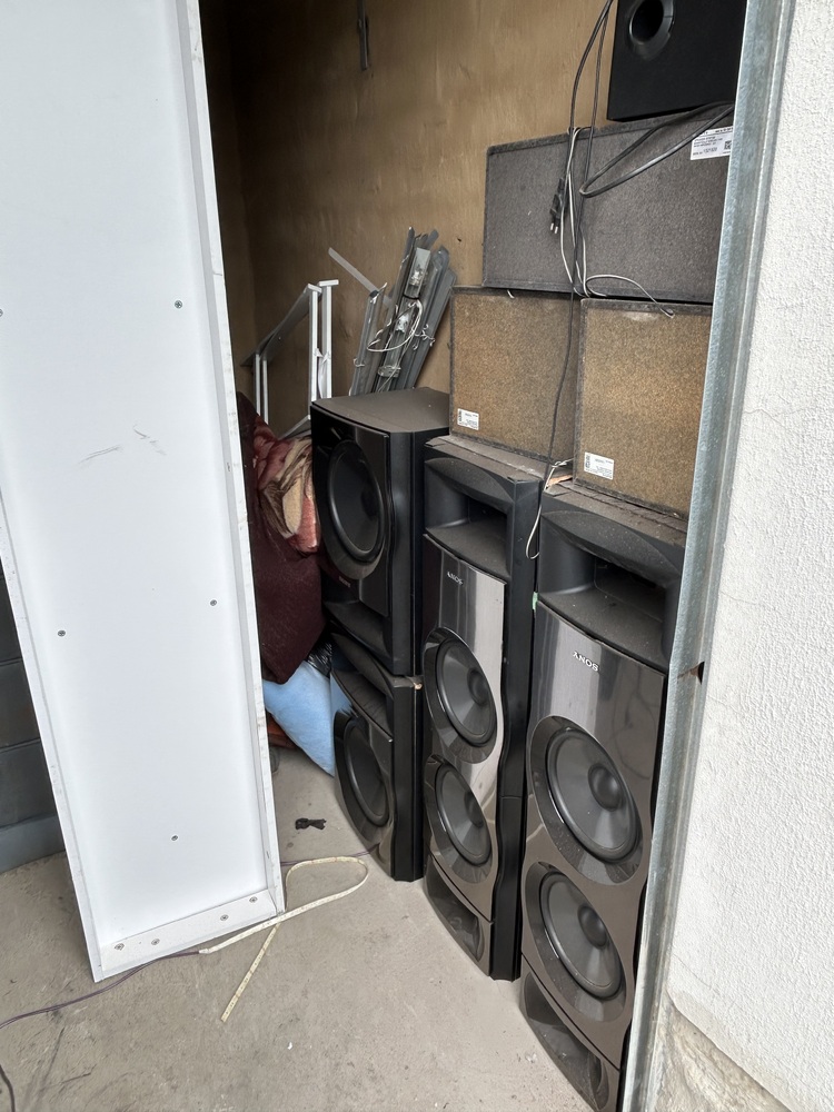 Rent-A-Store Midrand Self storage unit auction IB-6113