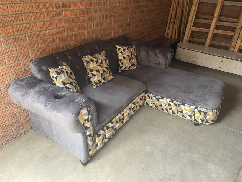 Midrand Self storage unit auction IB-2616