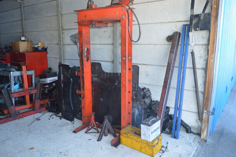 Cape Town (Killarney Gardens) Self storage auction IB-8192 14