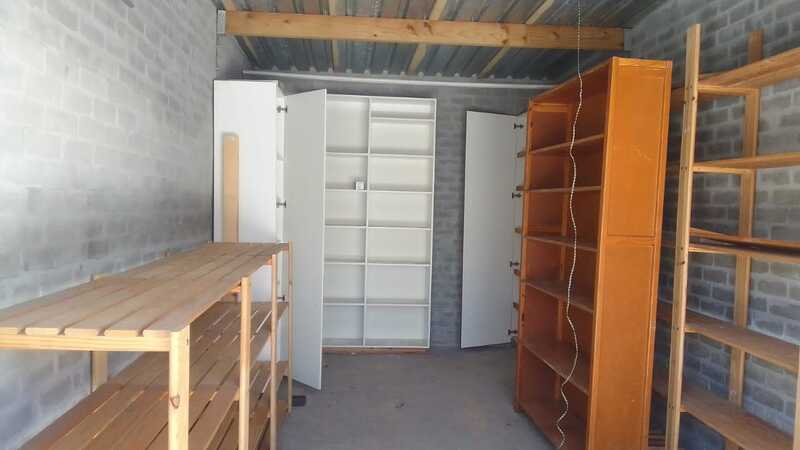 Sun Valley: Cape Town storage facility unit auction IB-8873