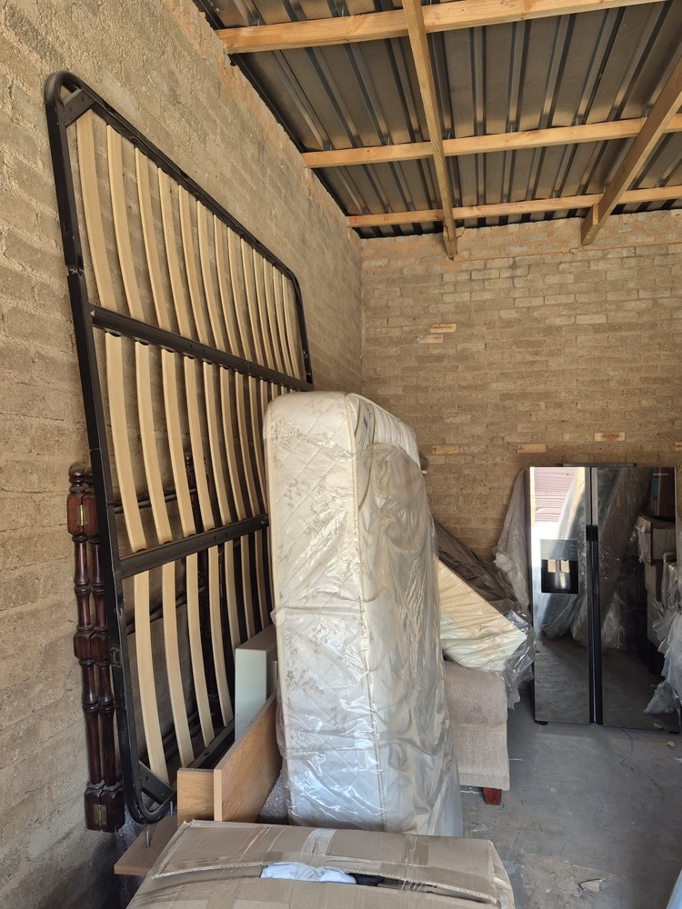 Randburg, Northriding Storage Unit auction IB-5833 12