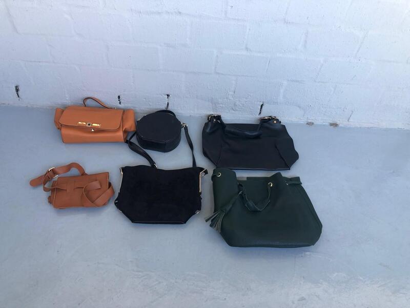 Burgundy  Storage auction IB-7919