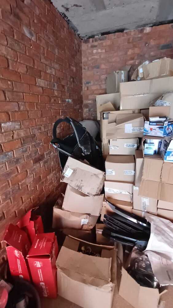 Pretoria North Self storage auction IB-1026