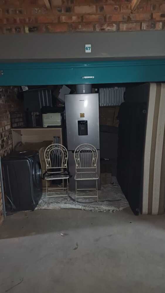 Pretoria North Storage auction IB-9832