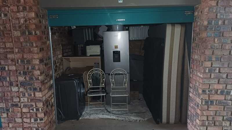 Pretoria North Self storage auction IB-9832