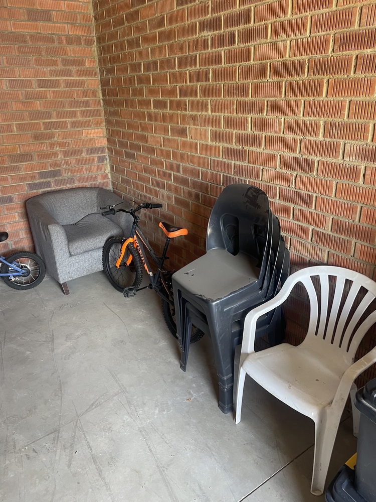 Midrand Storage Unit auction IB-2973