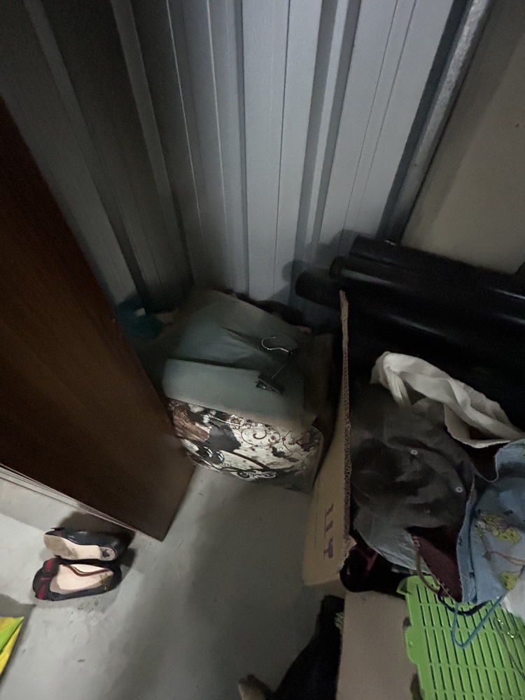 Rent-A-Store Centurion Storage Unit auction IB-7862