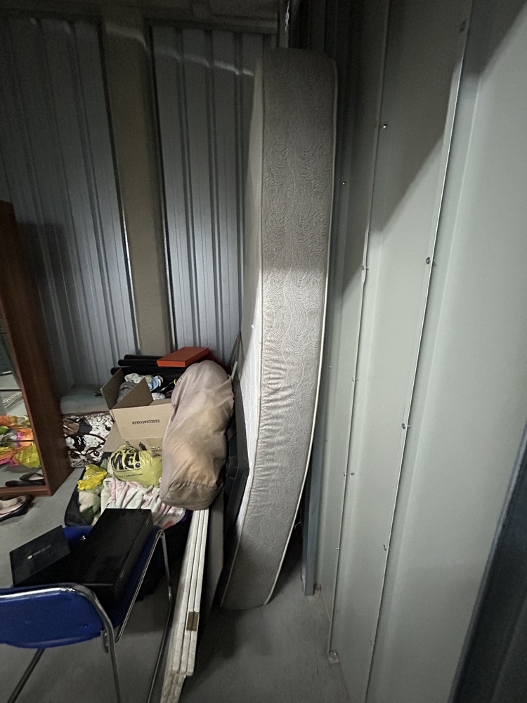 Rent-A-Store Centurion Self storage unit auction IB-7862