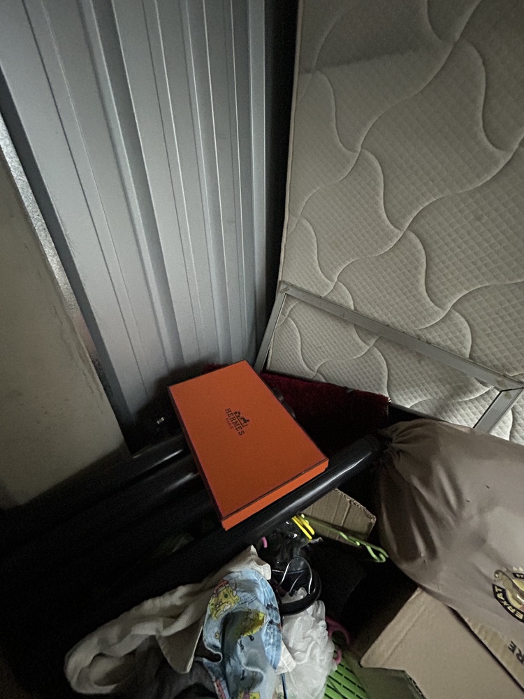 Rent-A-Store Centurion Self storage auction IB-7862