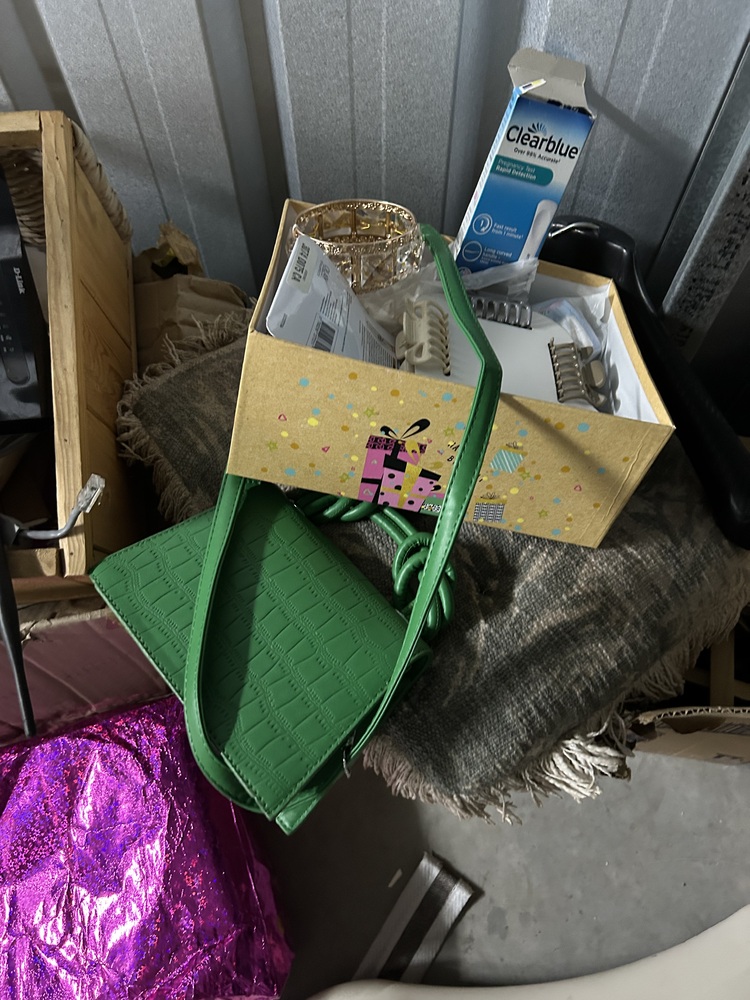 Rent-A-Store Centurion storage facility unit auction IB-4113 16