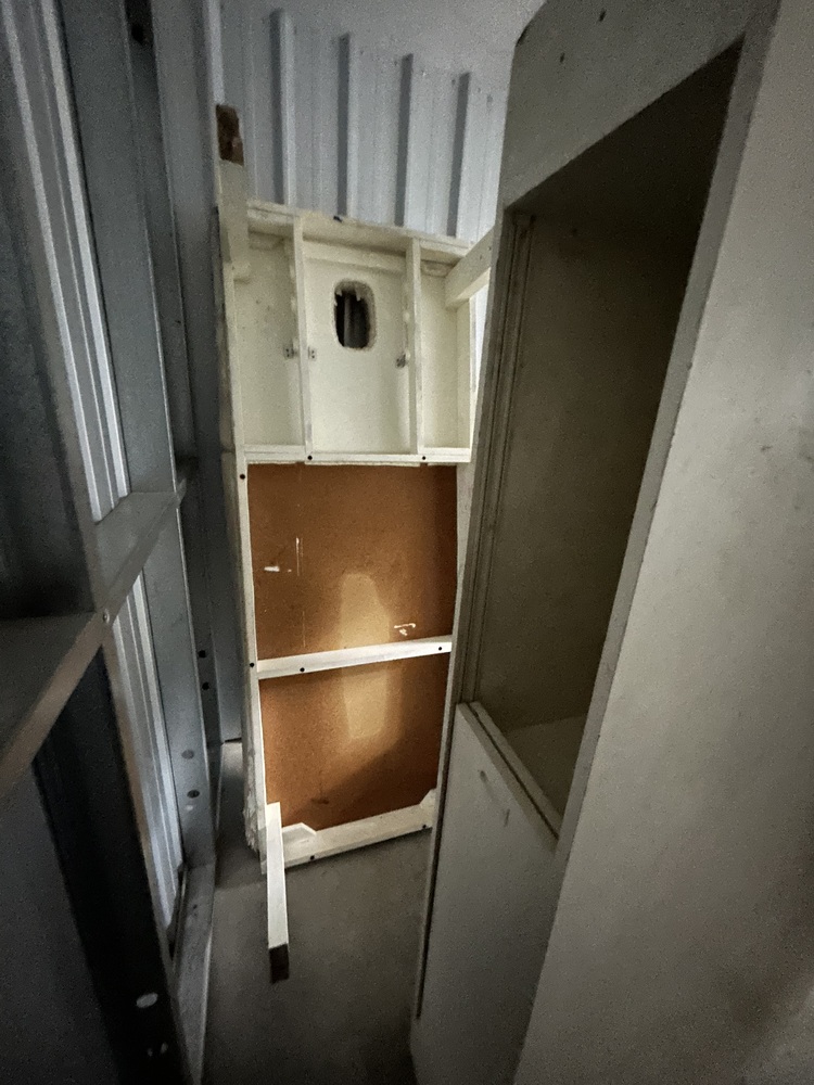 Rent-A-Store Centurion Storage Facility auction IB-4113 21