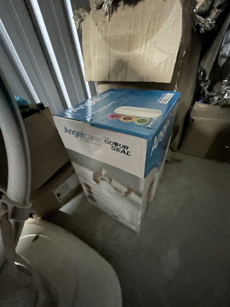 Rent-A-Store Centurion Self storage unit auction IB-4113 23