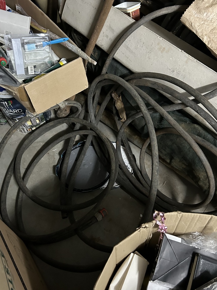 Rent-A-Store Centurion Storage auction IB-2546 10