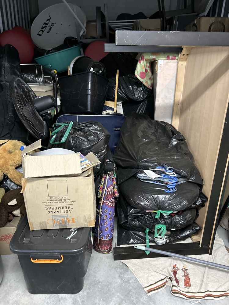 Rent-A-Store Centurion storage facility unit auction IB-3097 16