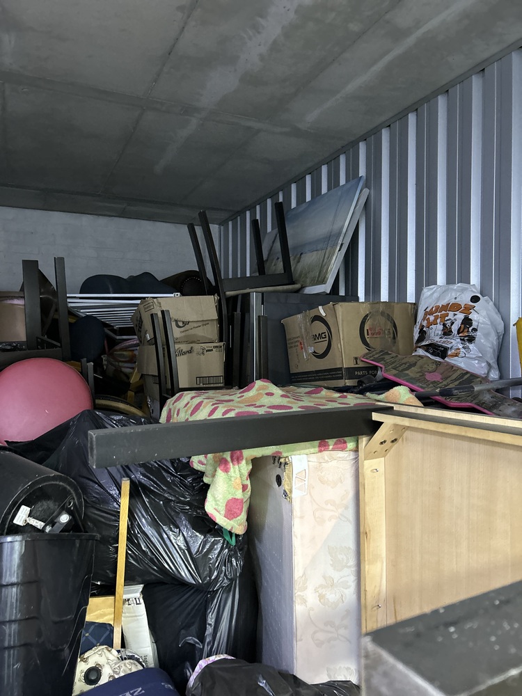 Rent-A-Store Centurion Storage auction IB-3097 40