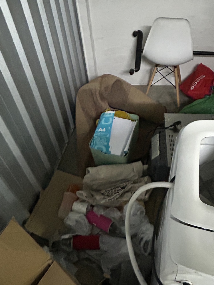 Rent-A-Store Centurion Self storage auction IB-7461 14