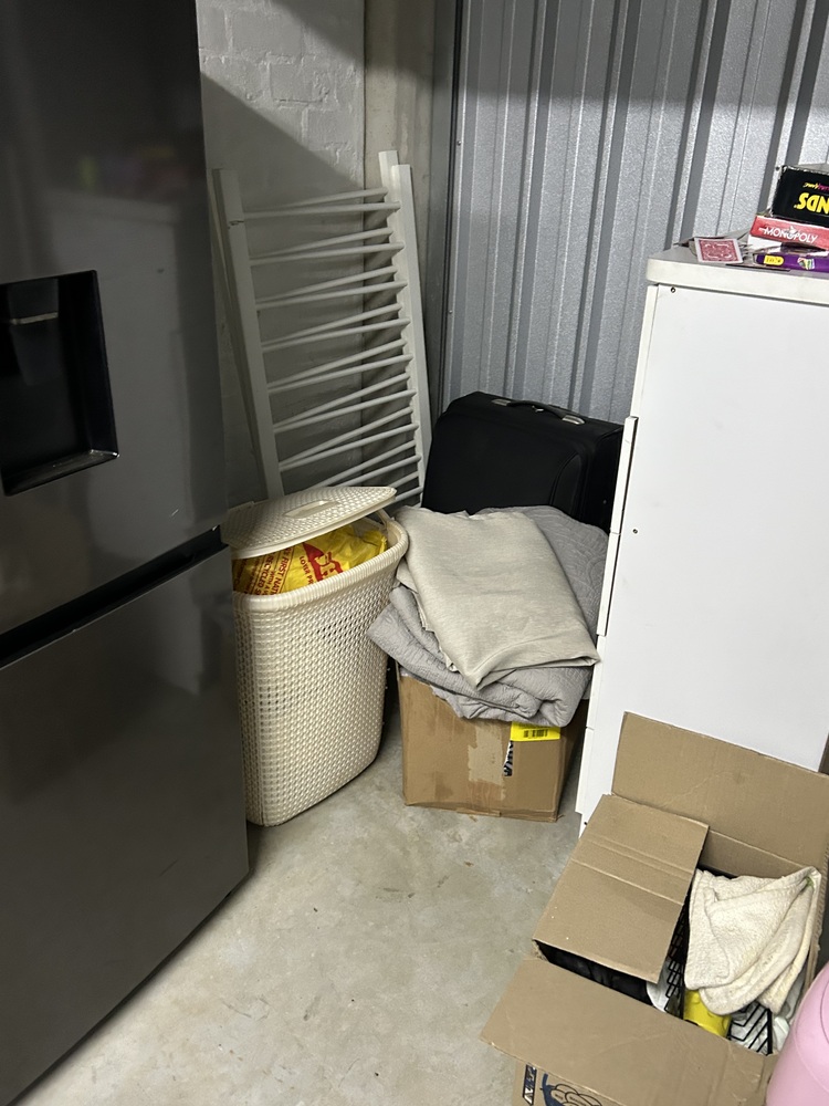 Rent-A-Store Centurion Storage auction IB-1564 10