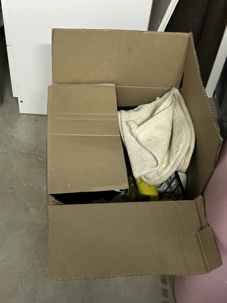 Rent-A-Store Centurion Self storage auction IB-1564 14