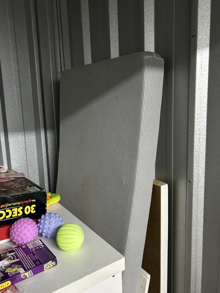 Rent-A-Store Centurion Storage auction IB-1564 20