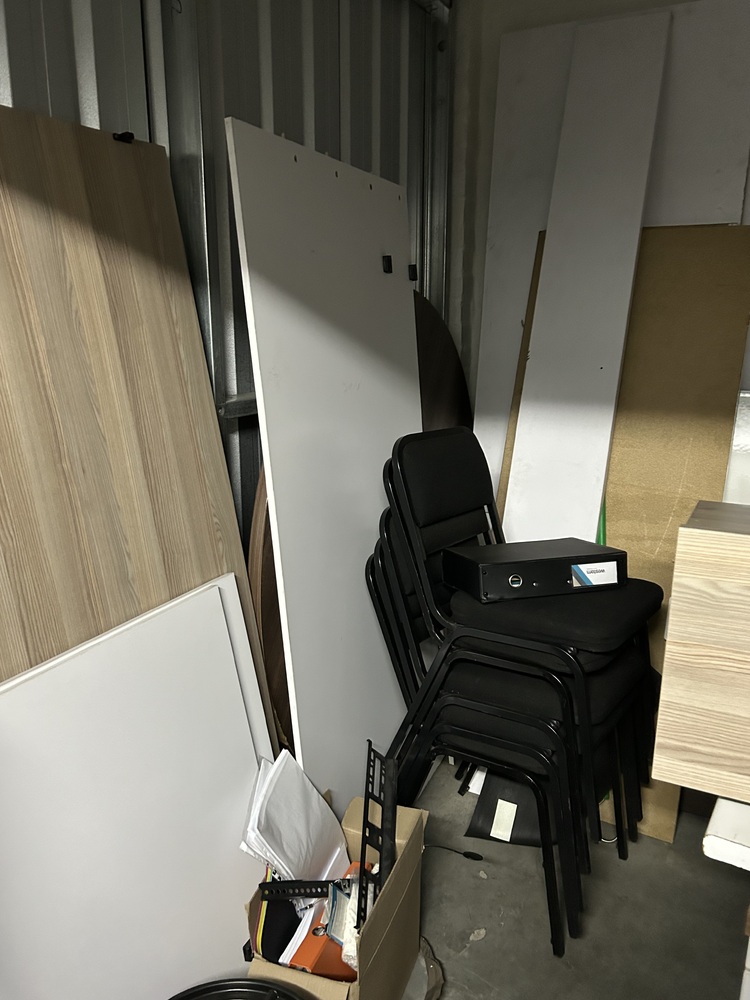 Rent-A-Store Centurion Storage Unit auction IB-2632