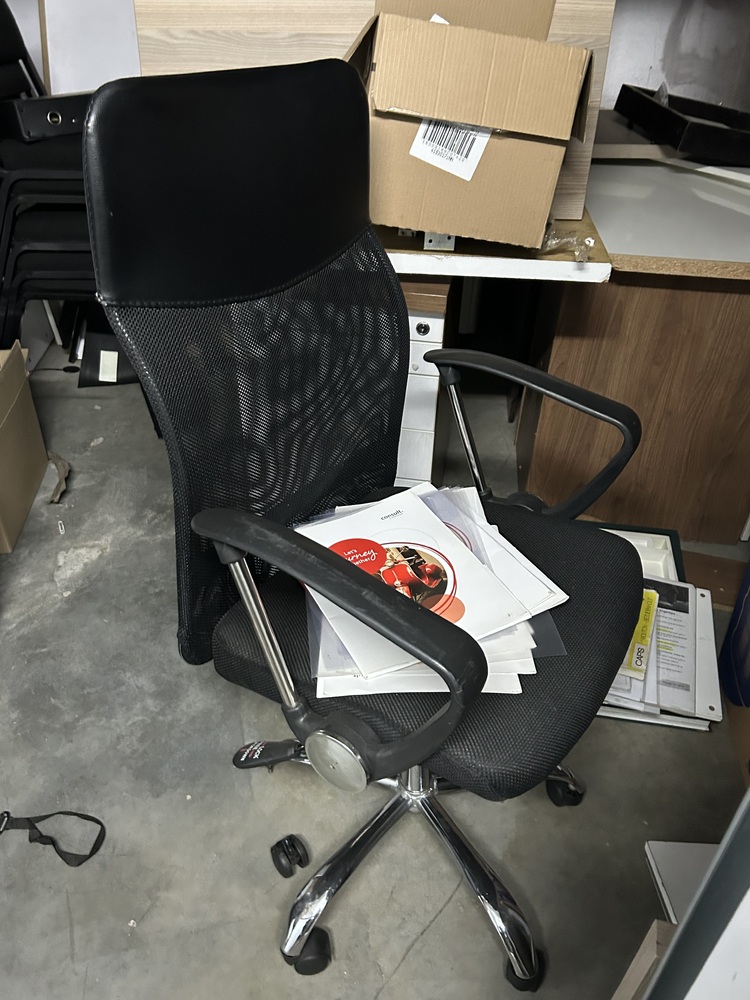 Rent-A-Store Centurion Self storage auction IB-2632 24