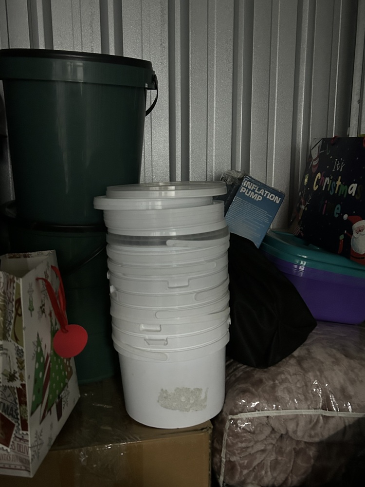 Rent-A-Store Centurion Self storage facility auction IB-8163