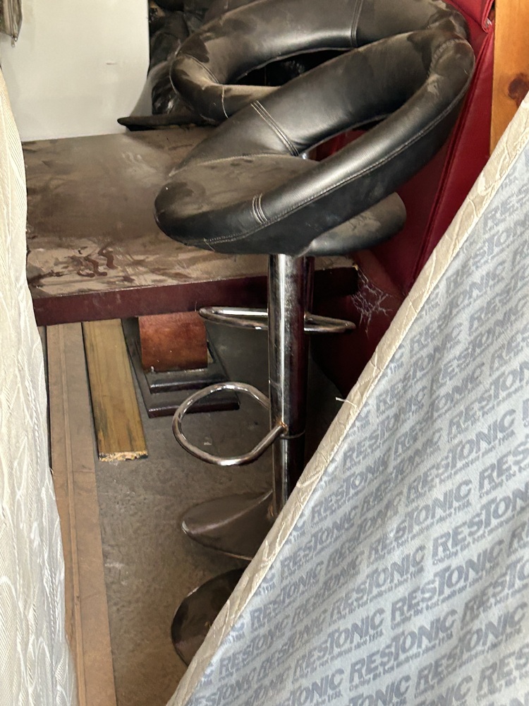 Rent-A-Store Pretoria Storage auction IB-8731 10