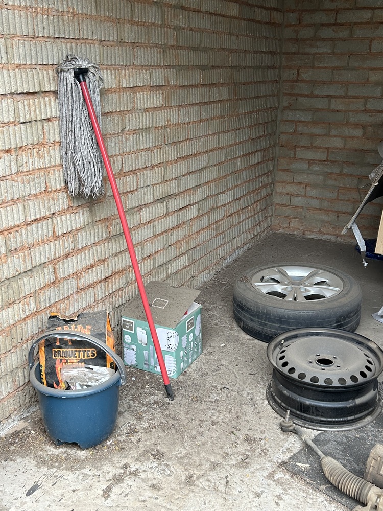 Rent-A-Store Pretoria Self storage unit auction IB-3783 13