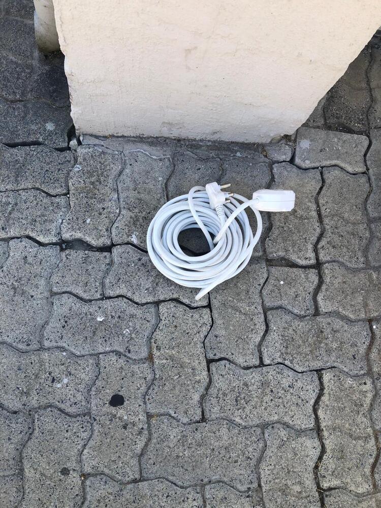 Burgundy  Self storage unit auction IB-6134 13