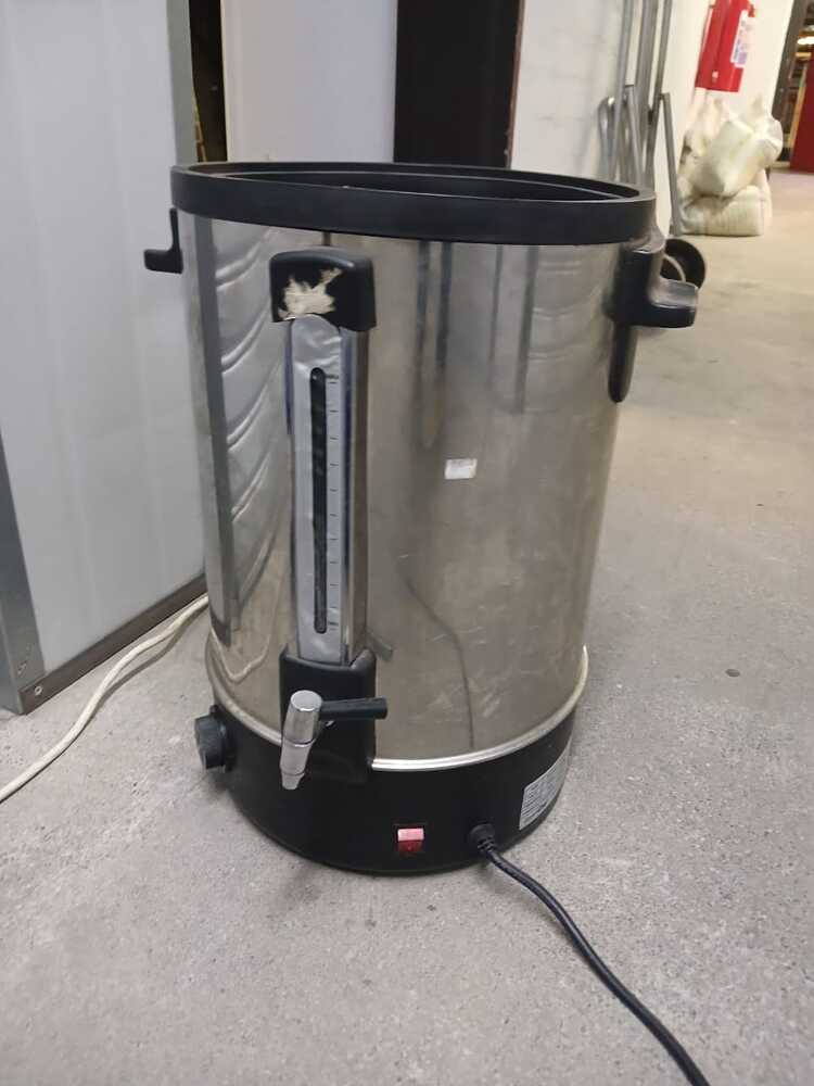 Storage Century City storage facility unit auction IB-2361 26