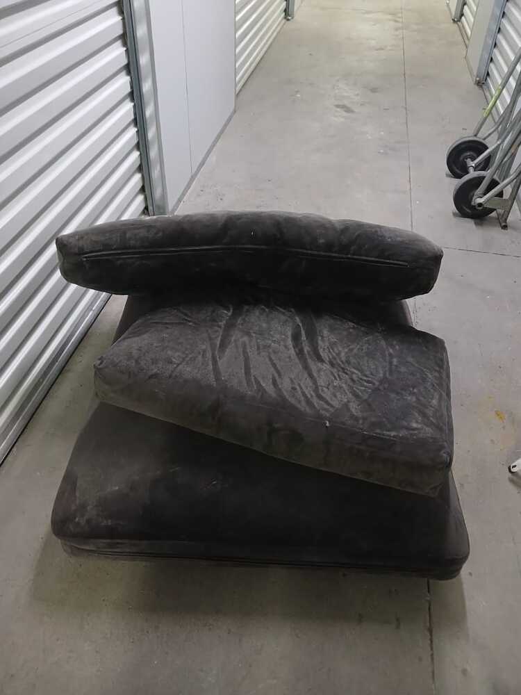 Storage Century City Self storage auction IB-1991 14