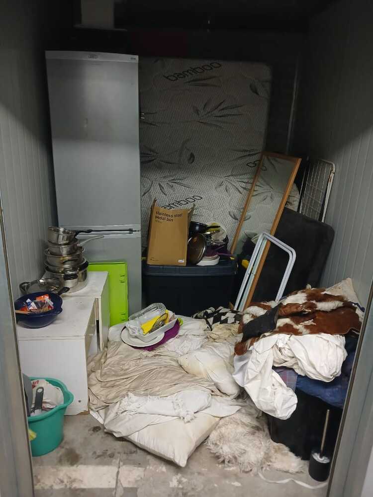 Storage Century City Storage Unit auction IB-1991 22