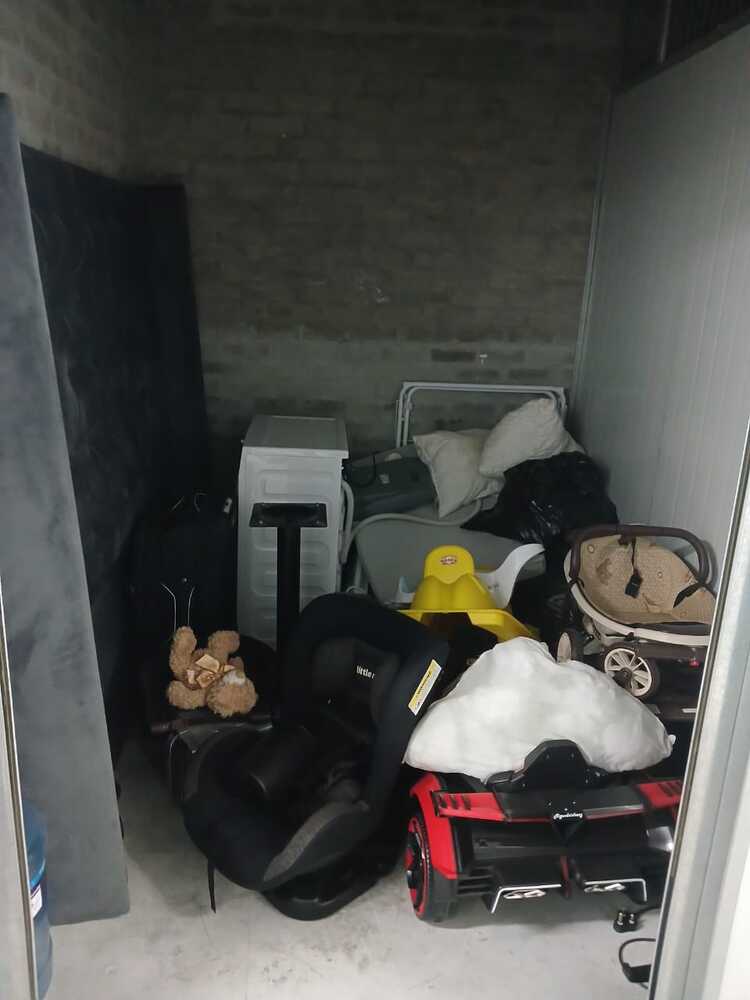 Storage Century City Storage Unit auction IB-5574 12