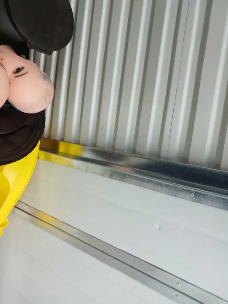 Storage Century City Self storage unit auction IB-5574 13