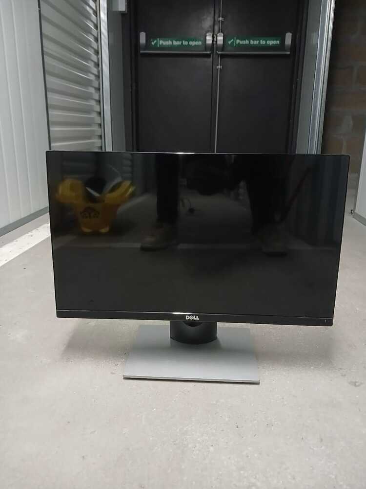 Storage Century City storage facility unit auction IB-5574 16