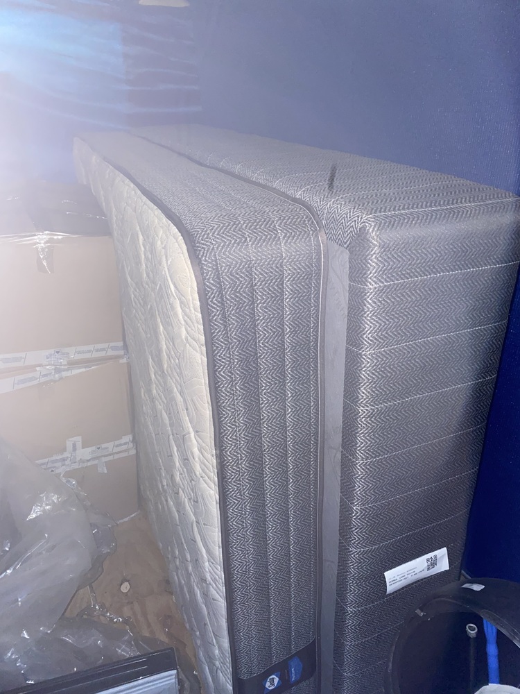 Express Removals - 5th Street storage facility unit auction IB-1200