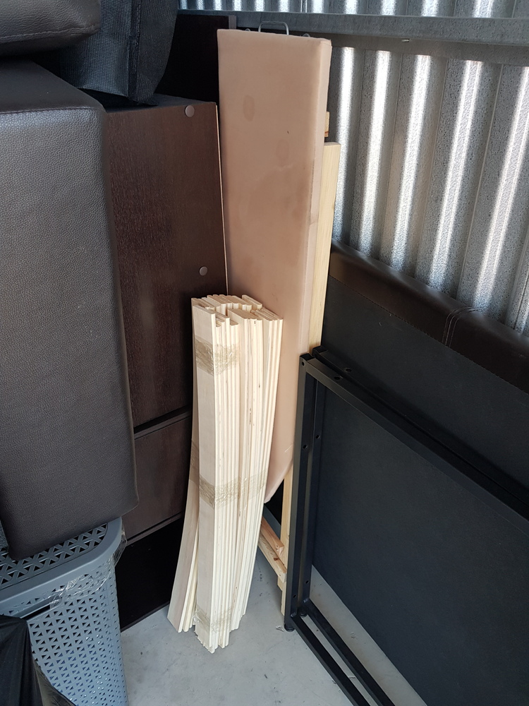 Tableview - L013 Self storage unit auction IB-5318