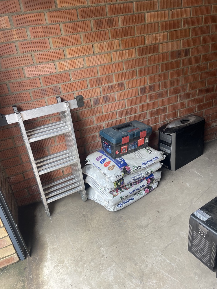 Midrand Storage Unit auction IB-4899