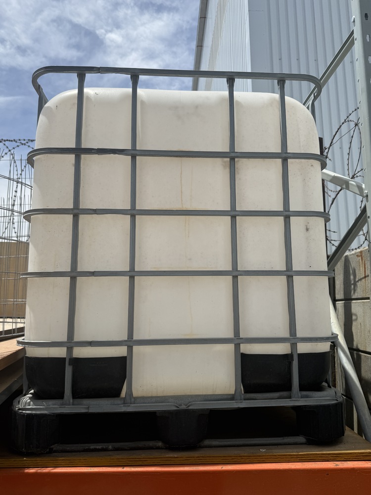 Montague Drive storage facility unit auction IB-8893