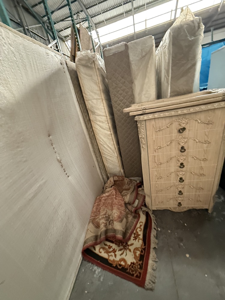 Express Removals - 5th Street Storage auction IB-6350