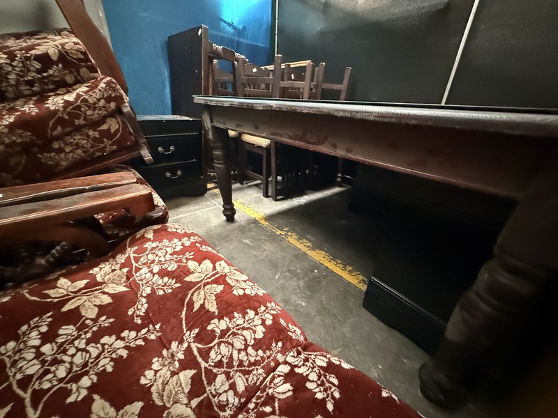 Express Removals - 5th Street Storage auction IB-9239