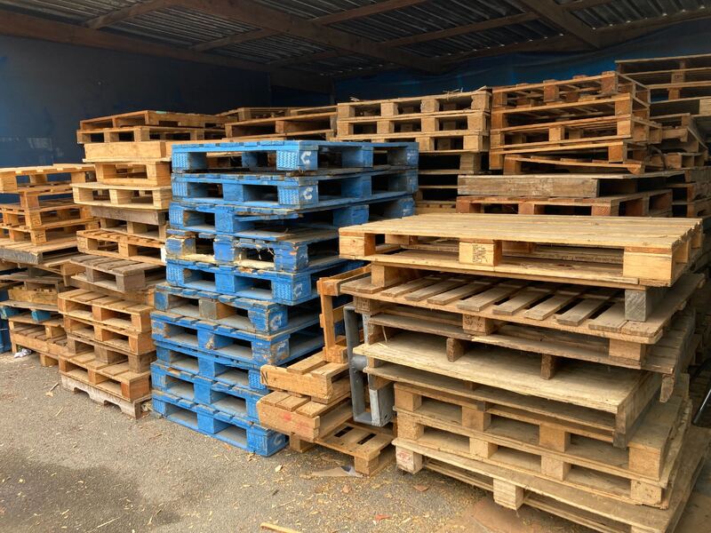 Express Removals - 5th Street Self storage unit auction IB-7436