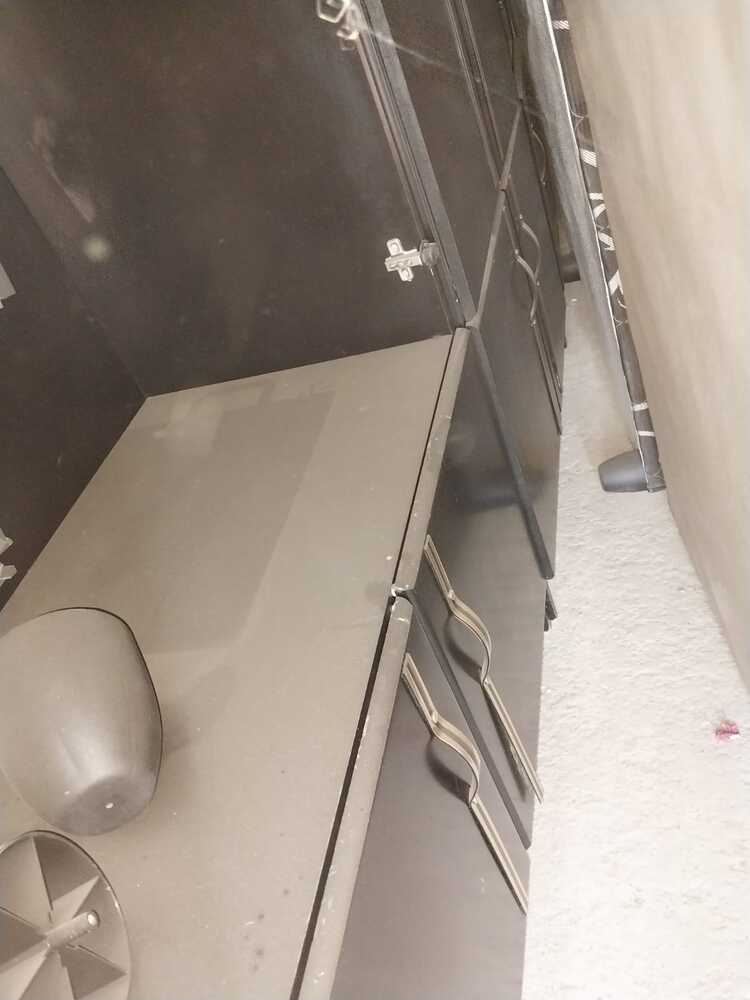 EDENVALE Storage Unit auction IB-3521