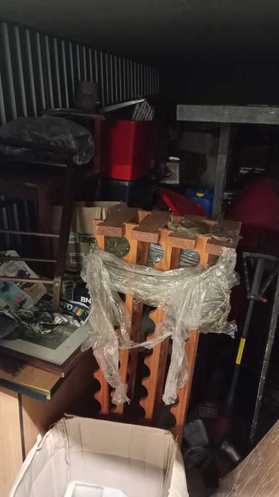 Rosebank Mall, Rosebank, Johannesburg Storage auction IB-5464