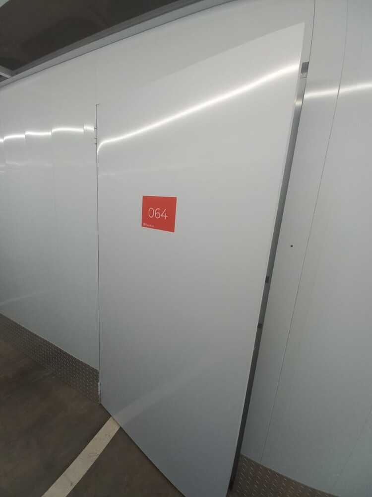 Edenburg Terraces Storage auction IB-6474