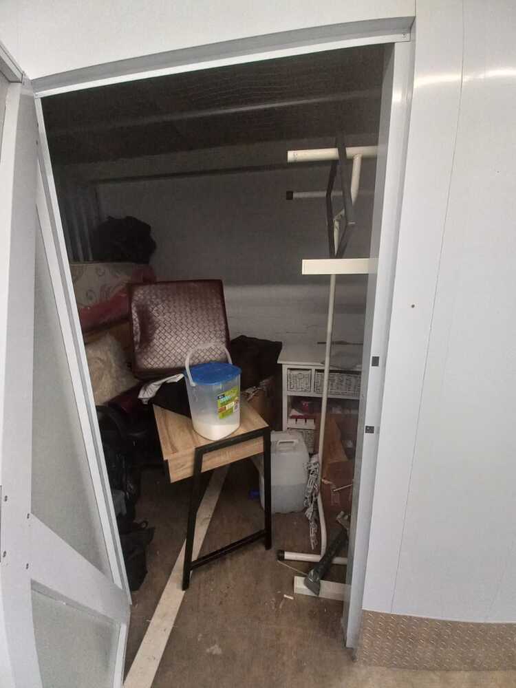 Edenburg Terraces Self storage unit auction IB-6474