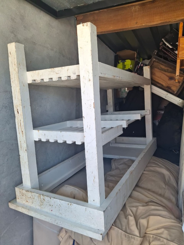 Ottery:  Cape Town Storage Unit auction IB-7685 12
